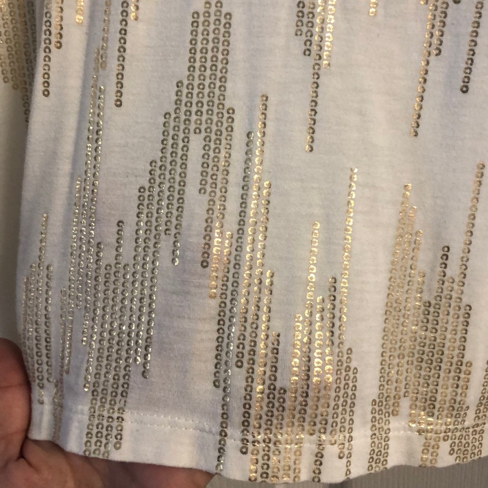 Designed top! - Picture 2 of 3